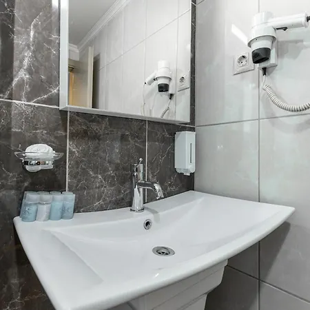 Отель Loyal Бурса