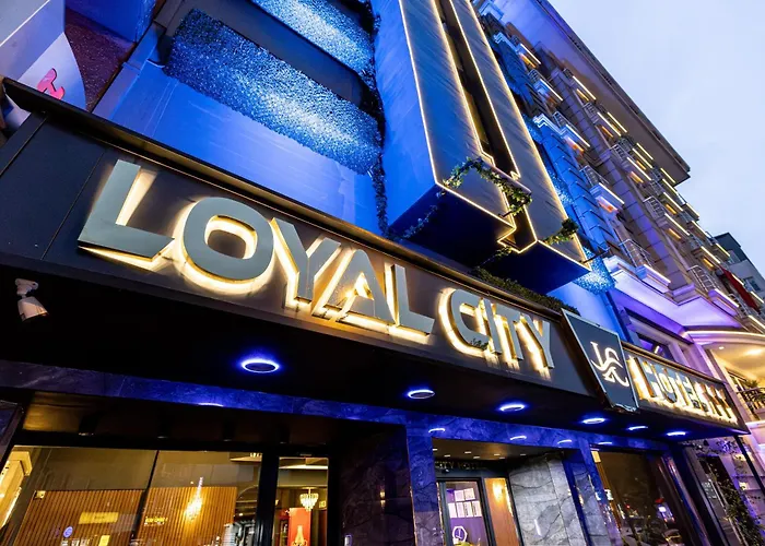 Loyal Hotel